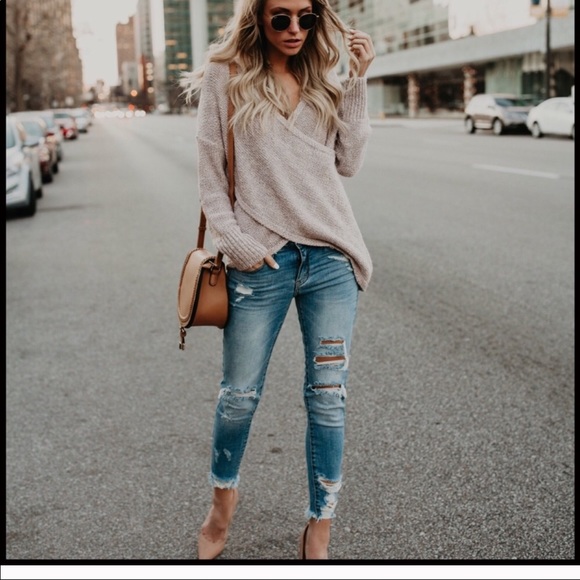 🎉HP🎉Re Posh Criss Cross Knit Top - Picture 4 of 8